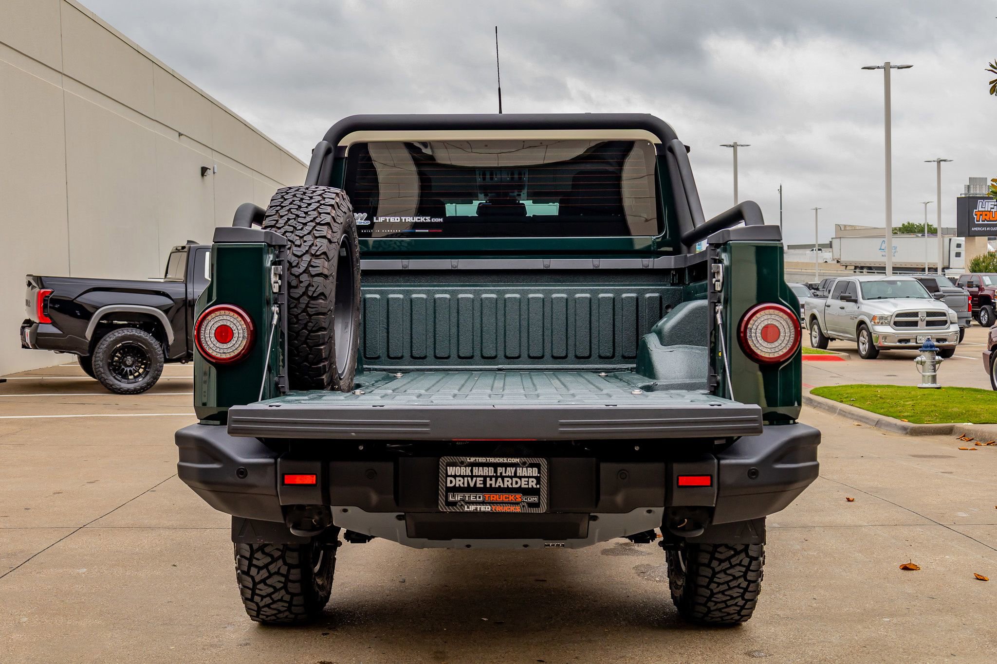 Used 2025 INEOS Grenadier AWD/4WD image 9