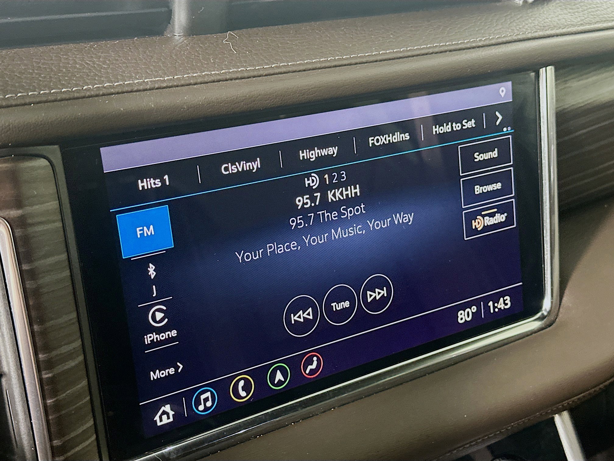 Used 2021 GMC Yukon XL Denali w/ Advanced Technology Package image 21