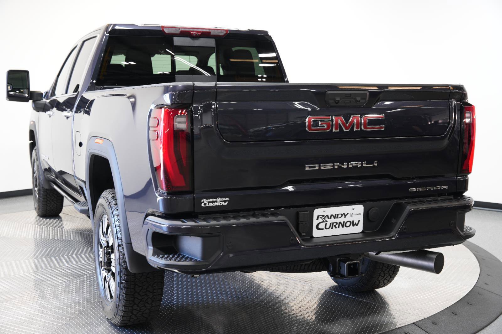 New 2025 GMC Sierra 2500 Denali w/ Denali Reserve Package image 8