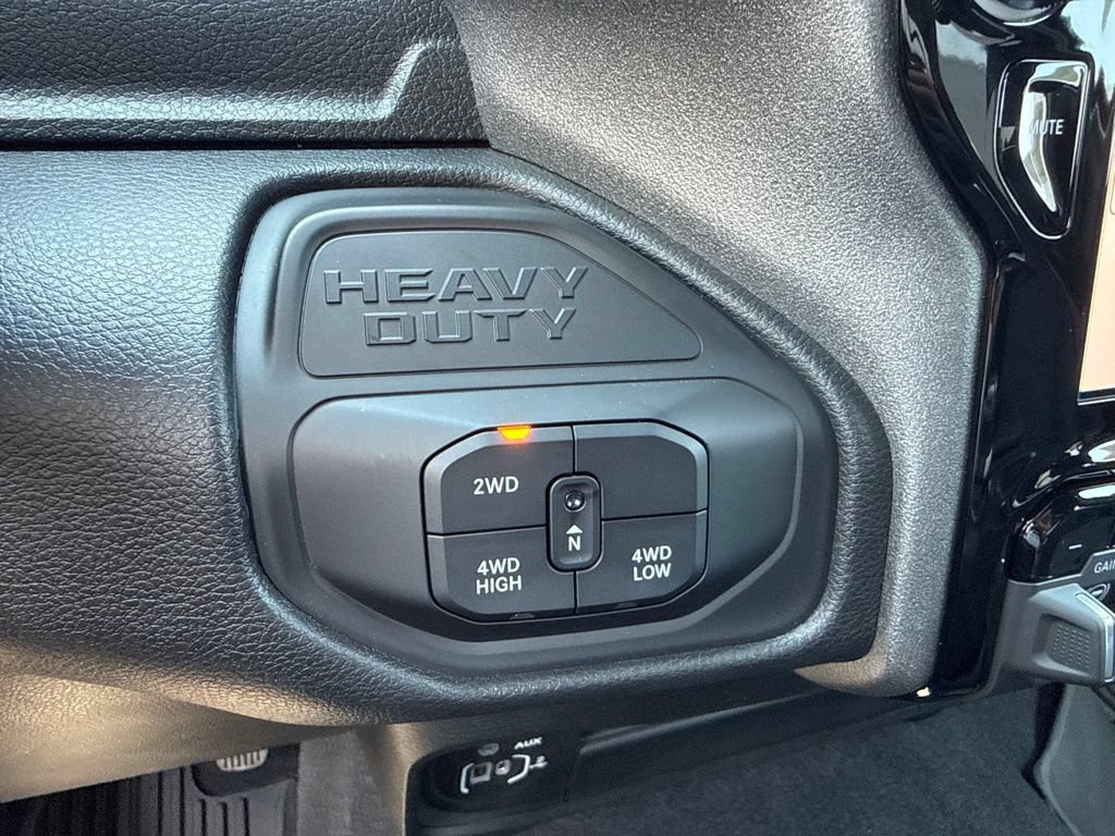 Used 2025 RAM 2500 Tradesman AWD/4WD image 22