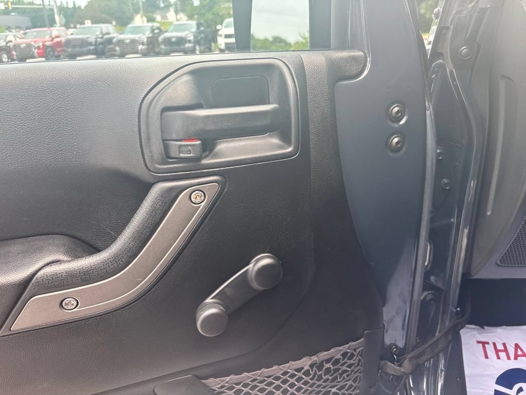 Used 2016 Jeep Wrangler Sport AWD/4WD image 21