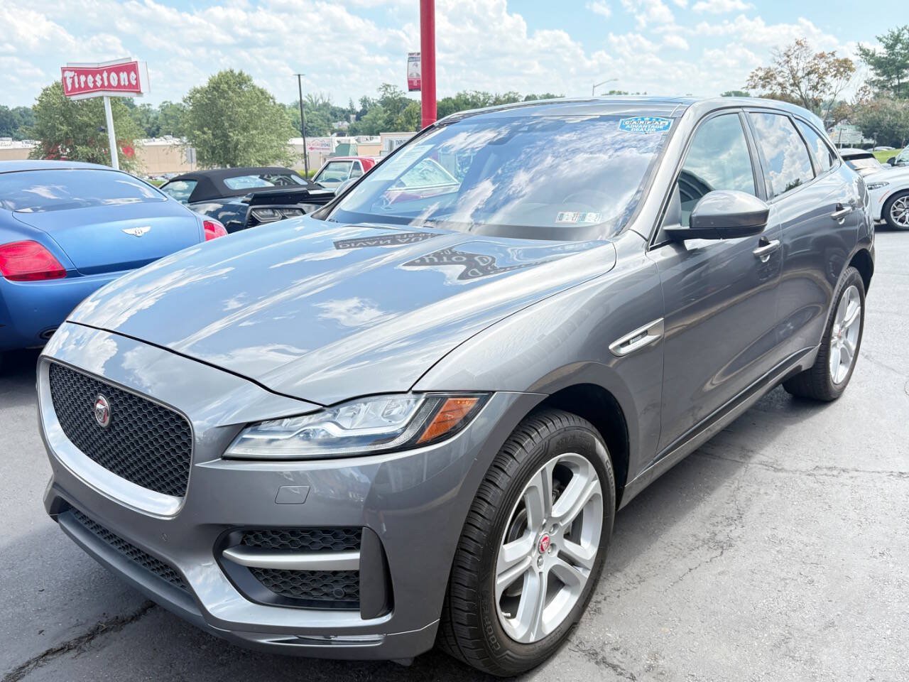 Used 2017 Jaguar F-PACE R-Sport AWD/4WD image 3