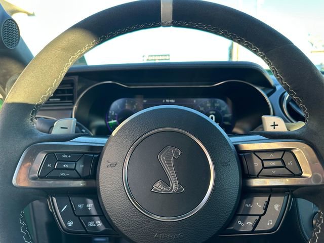 Used 2022 Ford Mustang Shelby GT500 w/ Technology Package image 21