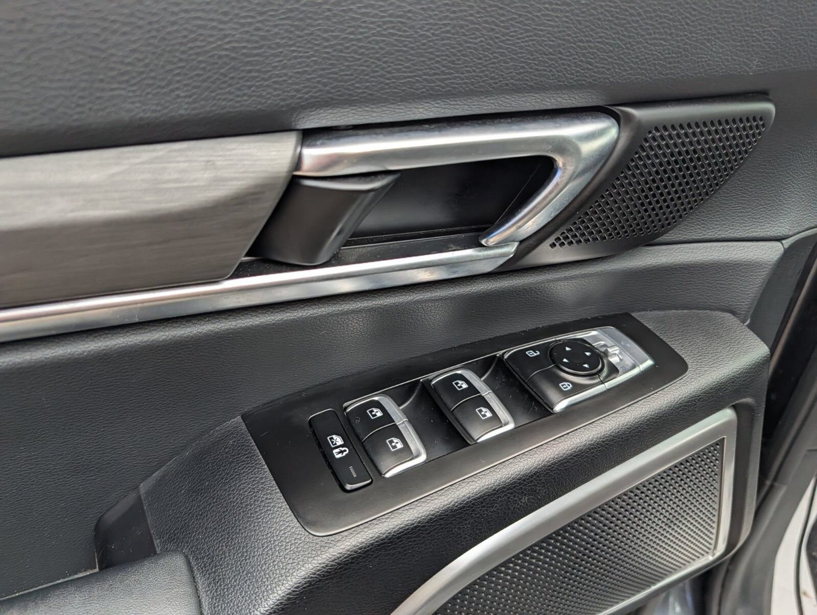 Used 2024 Kia Telluride EX X-Line AWD/4WD image 27