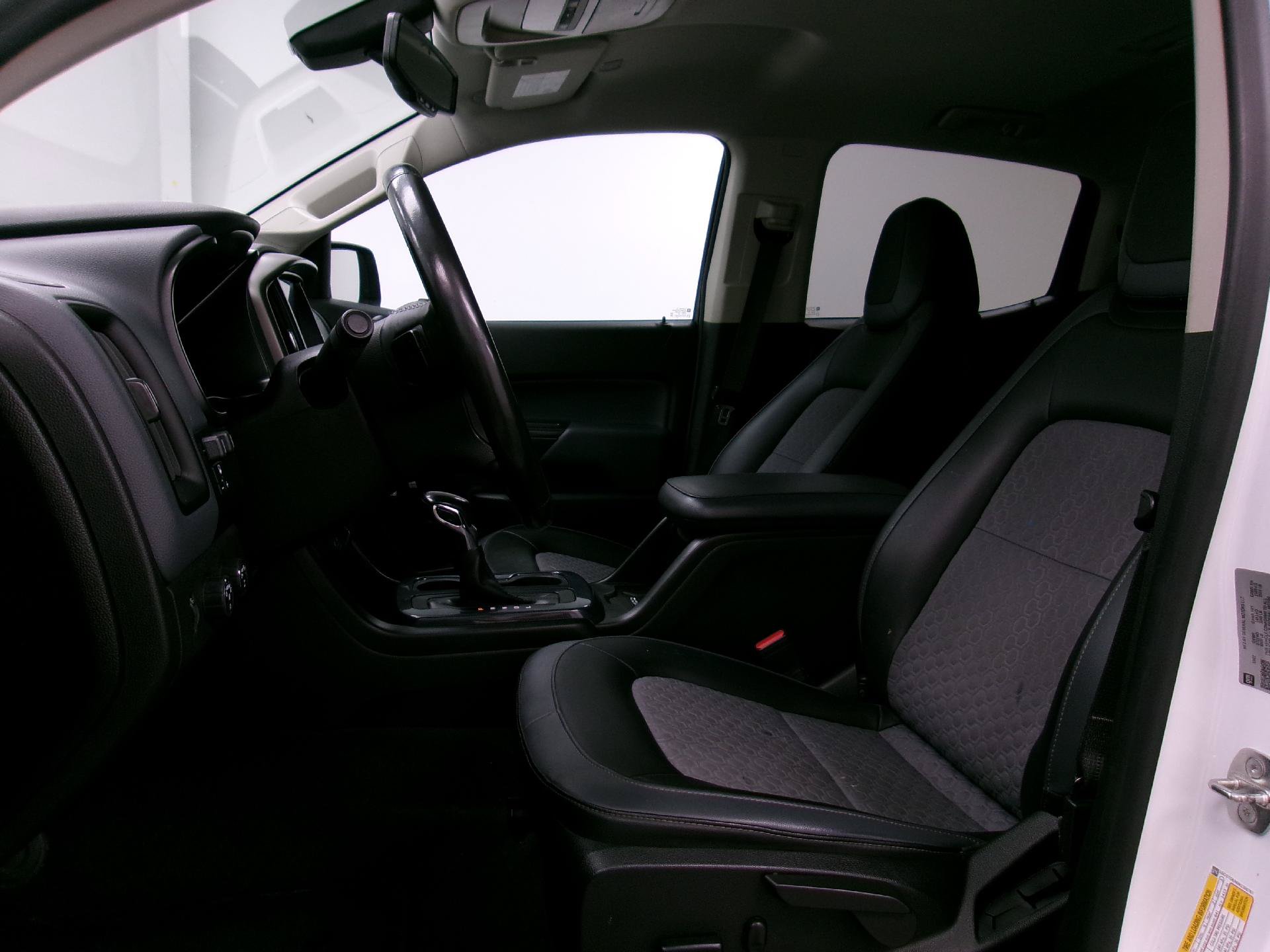 Used 2022 Chevrolet Colorado Z71 AWD/4WD image 7