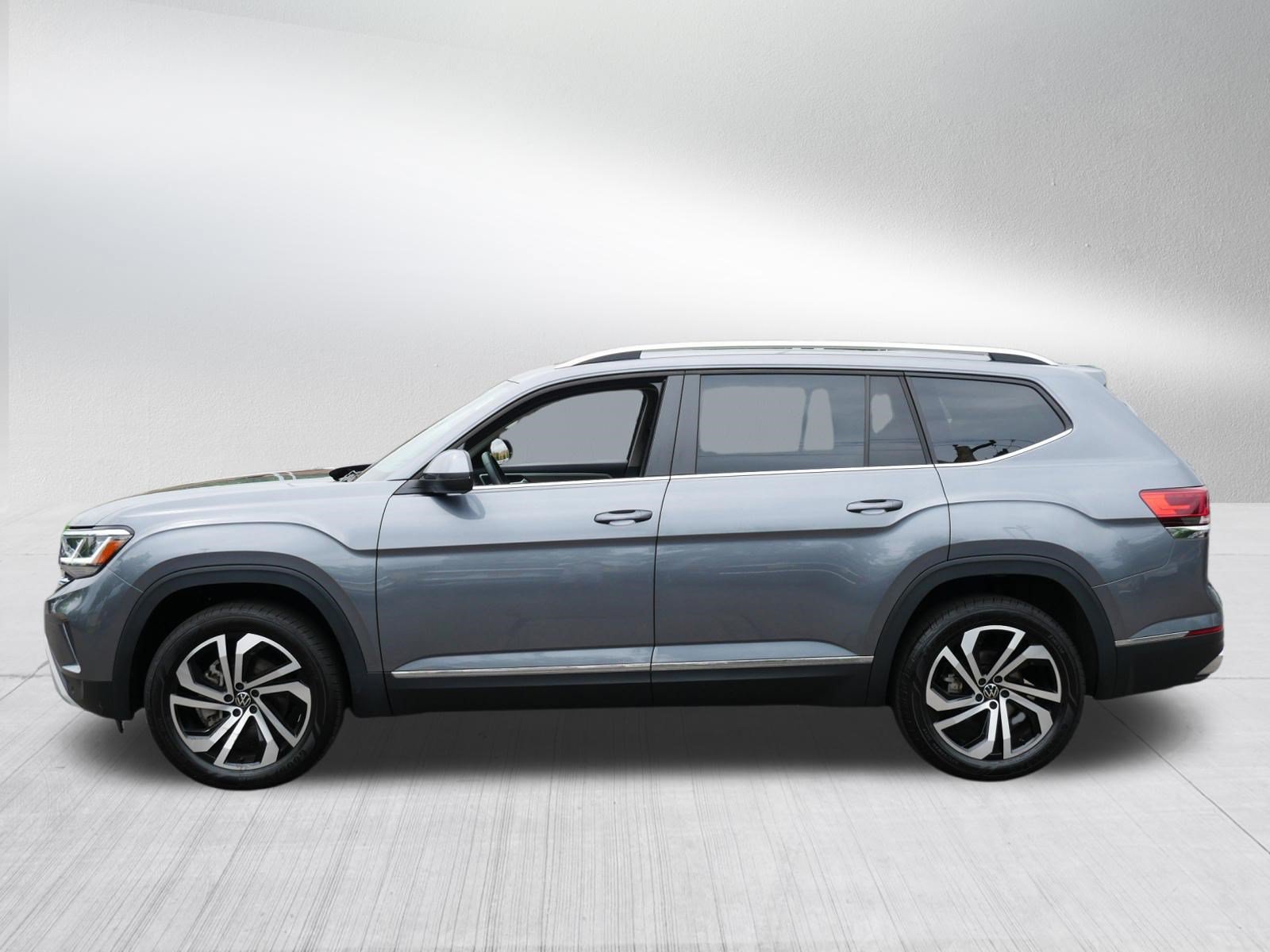 Certified 2023 Volkswagen Atlas SEL AWD/4WD image 4