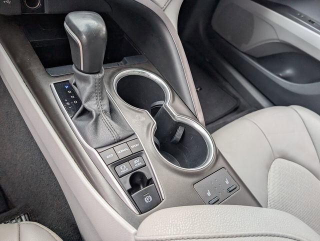 Used 2021 Toyota Camry XLE image 29