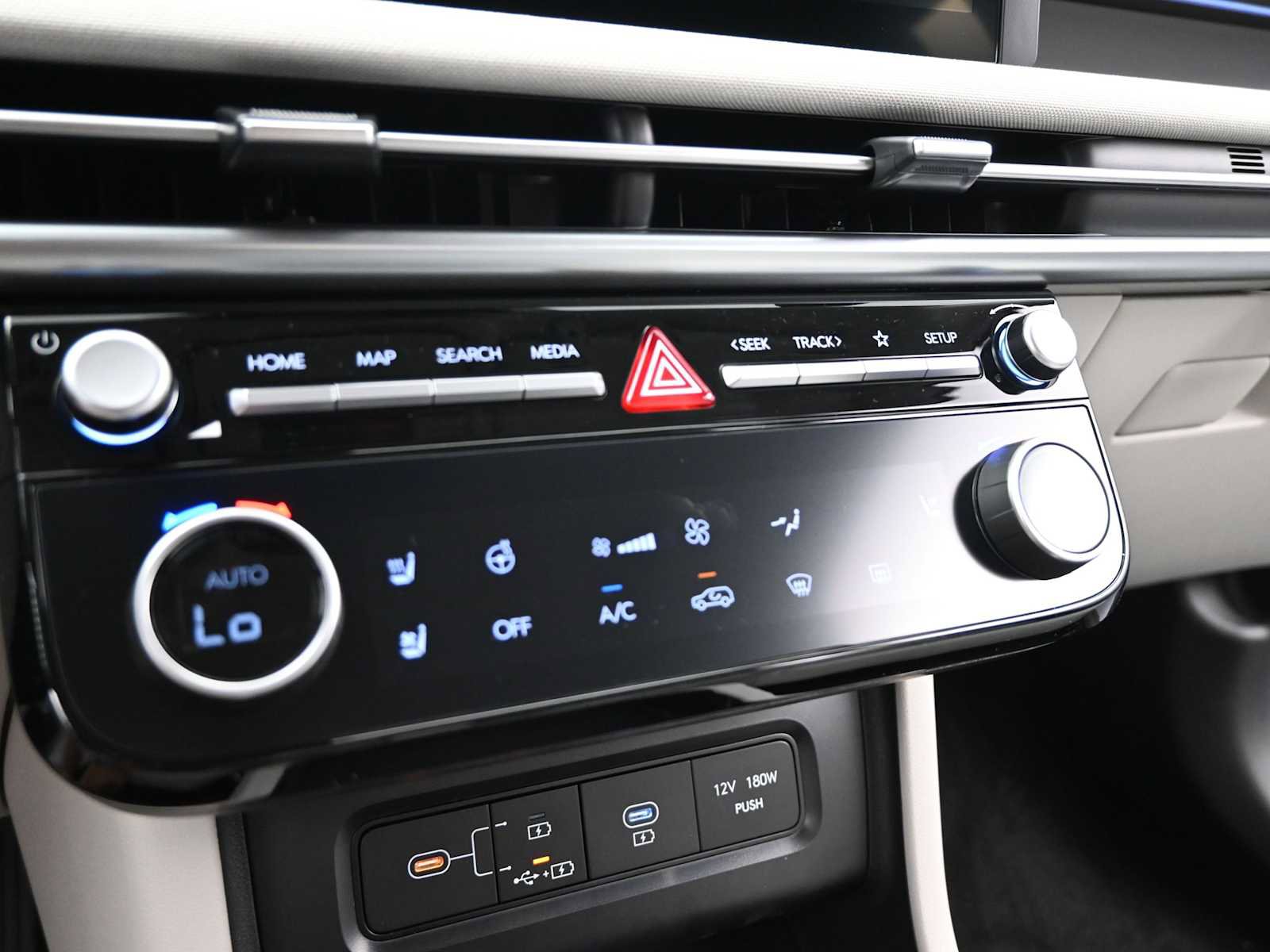 New 2026 Hyundai Tucson Limited image 18