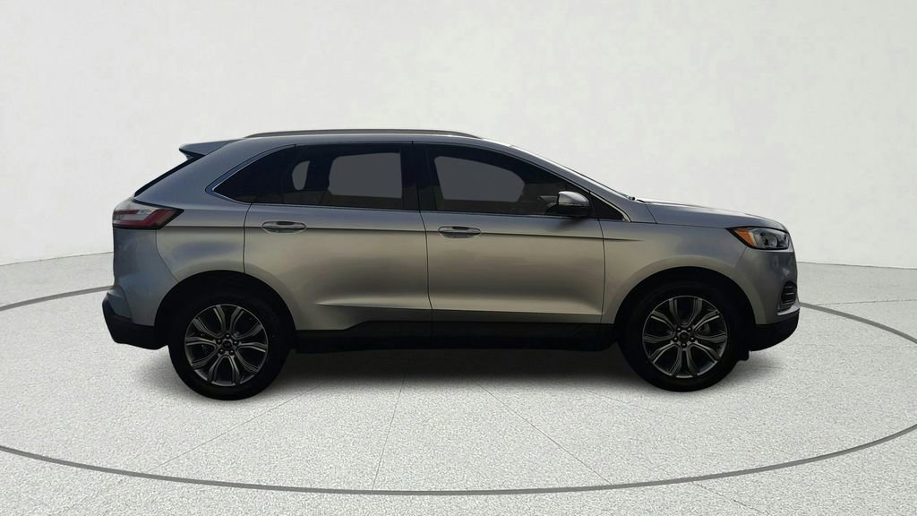 Used 2019 Ford Edge Titanium w/ Cargo Accessory Package FWD image 7