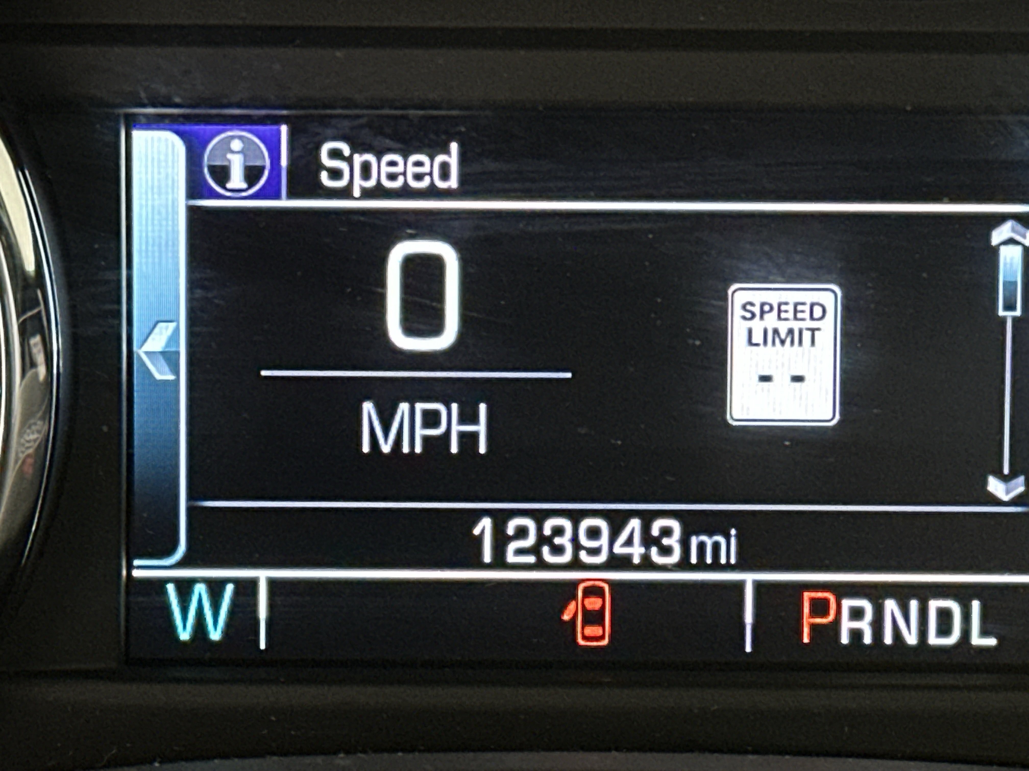 Used 2018 Chevrolet Tahoe LT w/ LT Signature Package AWD/4WD image 31