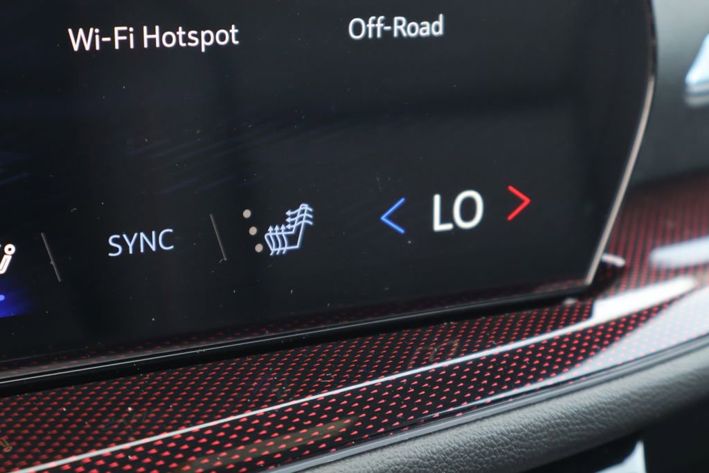 New 2026 Chevrolet Traverse Z71 AWD/4WD image 25