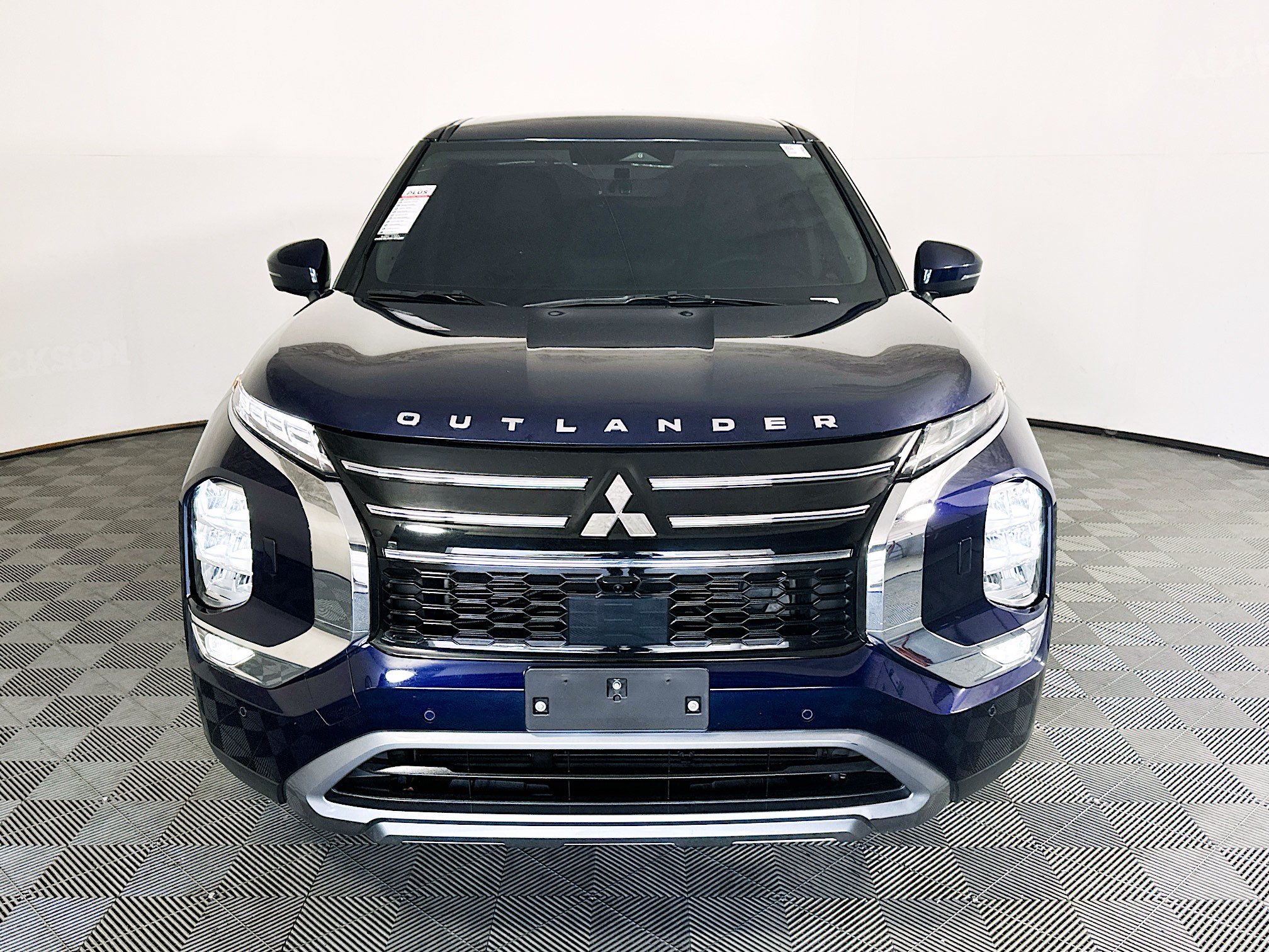 Used 2025 Mitsubishi Outlander SE AWD/4WD image 8