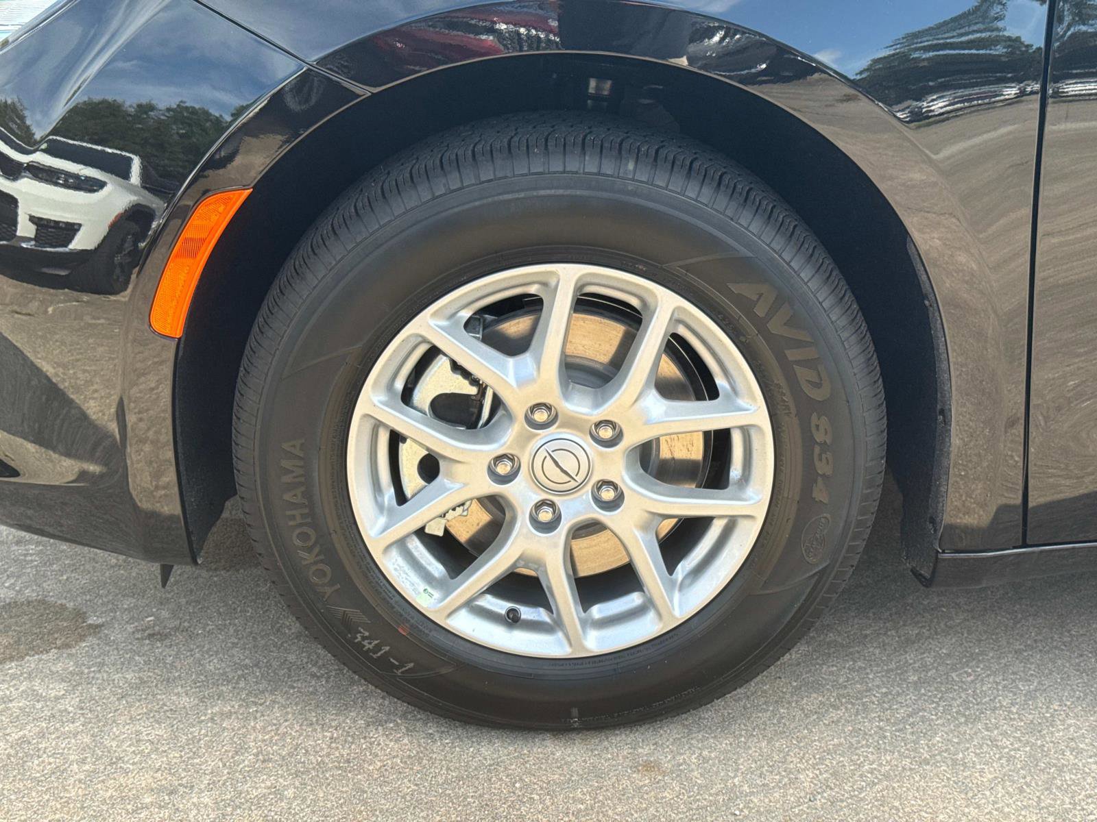 New 2026 Chrysler Voyager LX image 10