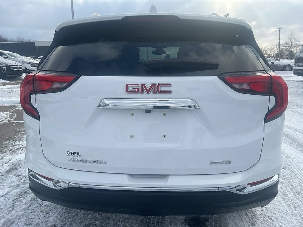 Certified 2020 GMC Terrain SLT w/ Preferred Package AWD/4WD image 4