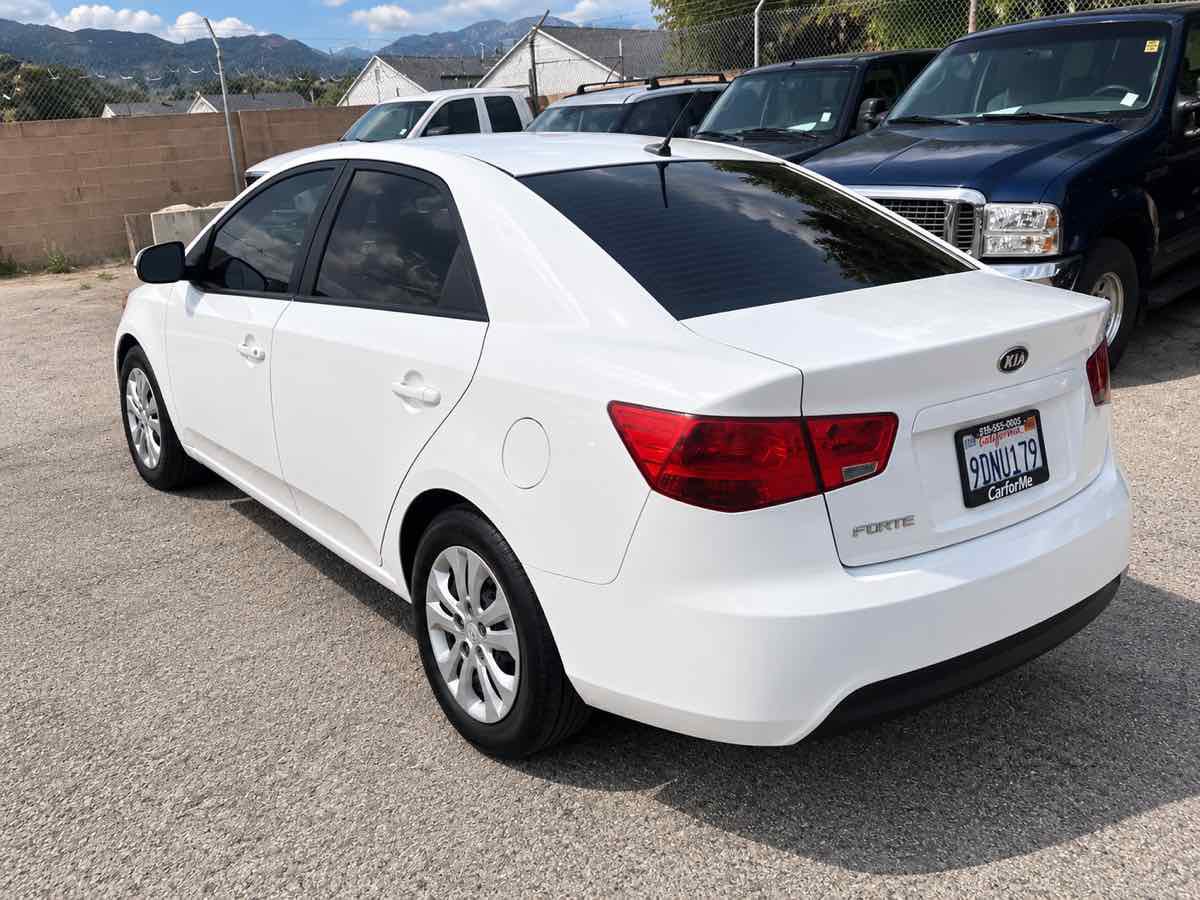 Used 2012 Kia Forte EX FWD image 3