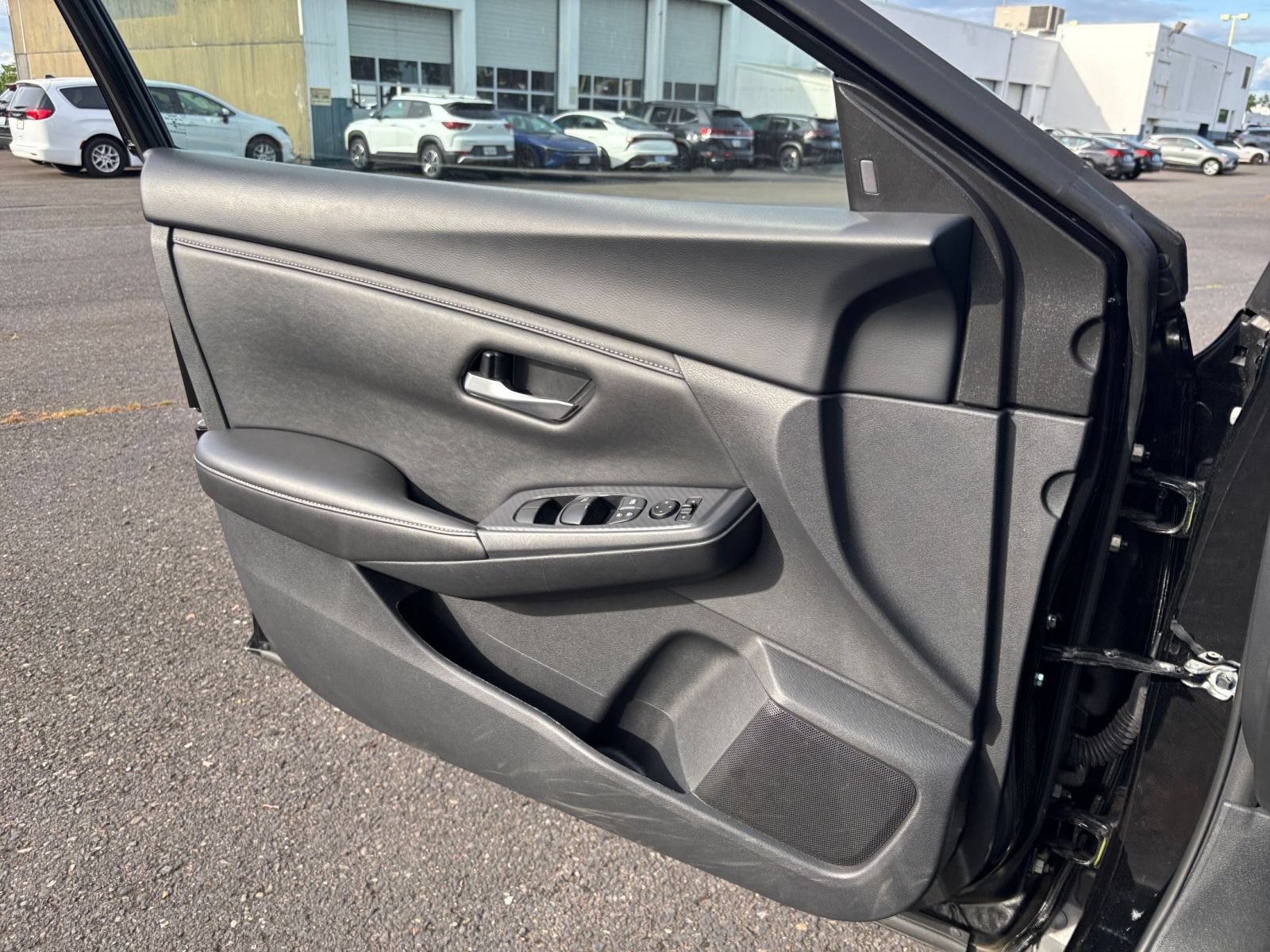 Used 2025 Nissan Sentra SV FWD image 15