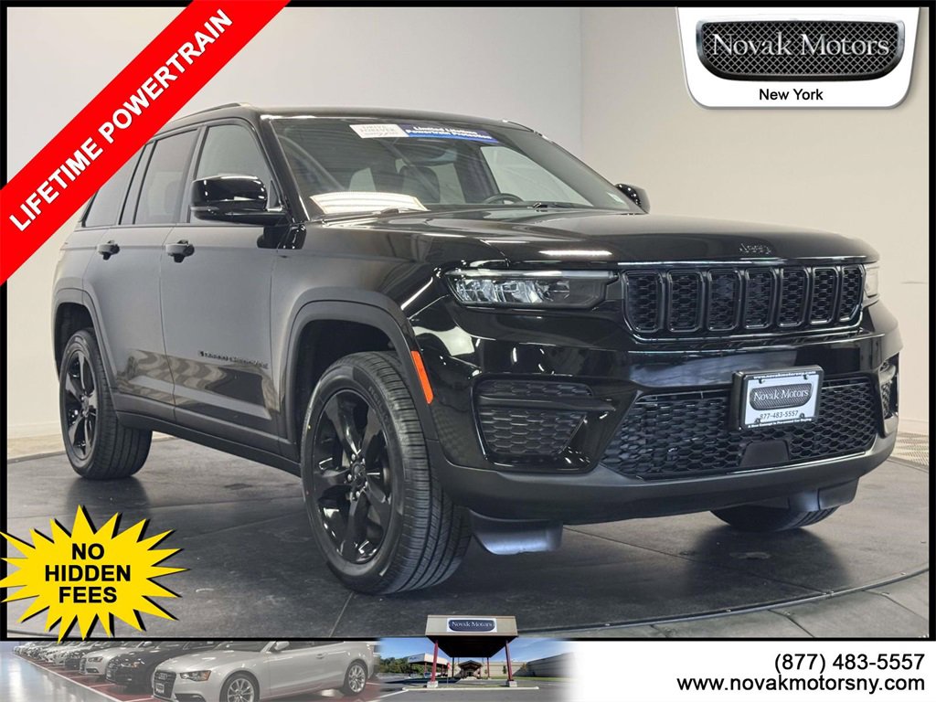 Used 2022 Jeep Grand Cherokee Altitude image 1