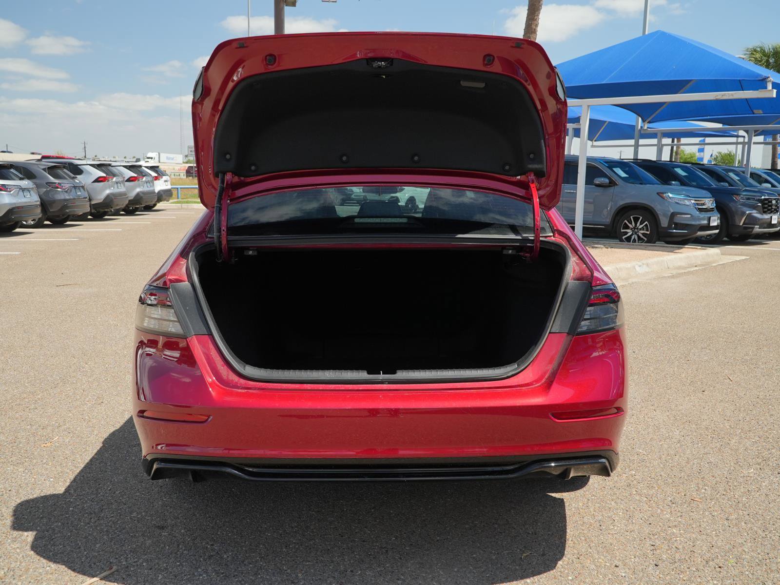 Used 2025 Honda Accord Sport image 7