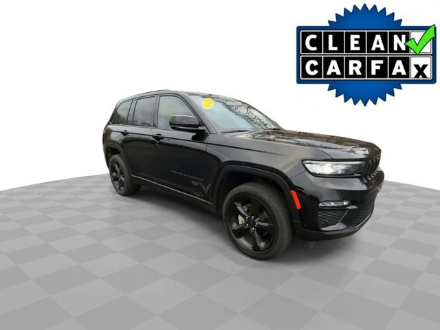 Used 2023 Jeep Grand Cherokee Limited w/ Luxury Tech Group II image 2