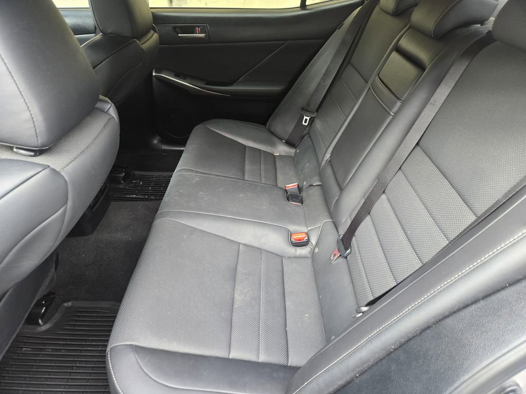 Used 2019 Lexus IS 300 F Sport w/ F Sport Package image 7