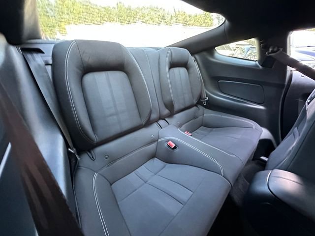 Used 2018 Ford Mustang Coupe image 31