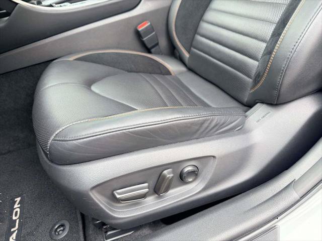 Certified 2019 Toyota Avalon Touring w/ Advanced Safety Package FWD image 18