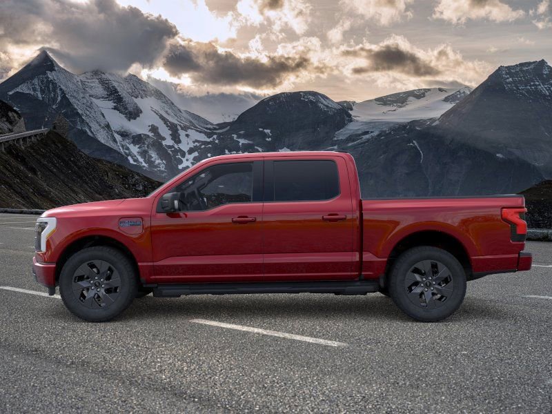 New 2025 Ford F150 Lightning Flash AWD/4WD image 4