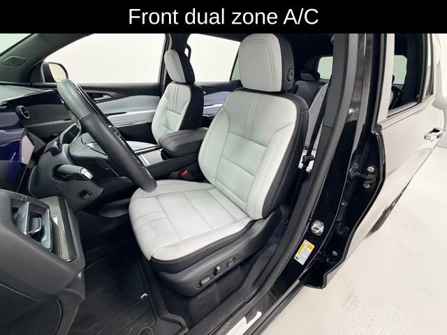 Certified 2025 Chevrolet Traverse High Country AWD/4WD image 10