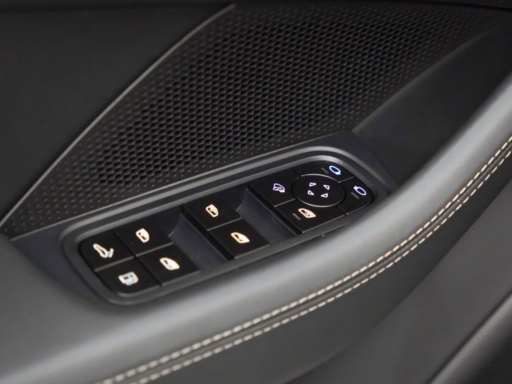 New 2026 Porsche Panamera Turbo image 24