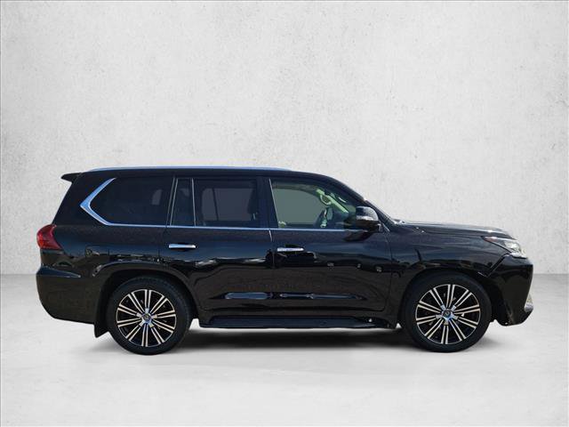 Used 2019 Lexus LX 570 4WD image 3