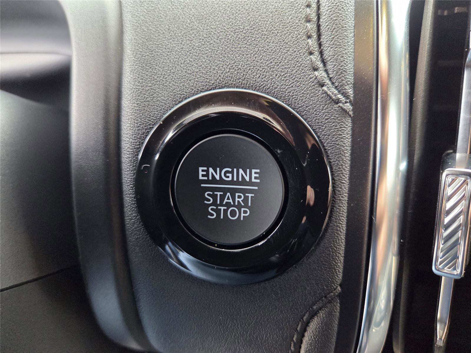 Used 2025 Ford Expedition Tremor image 19