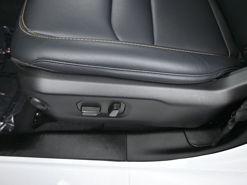 Used 2024 Jeep Gladiator Sport w/ Premium Package image 13