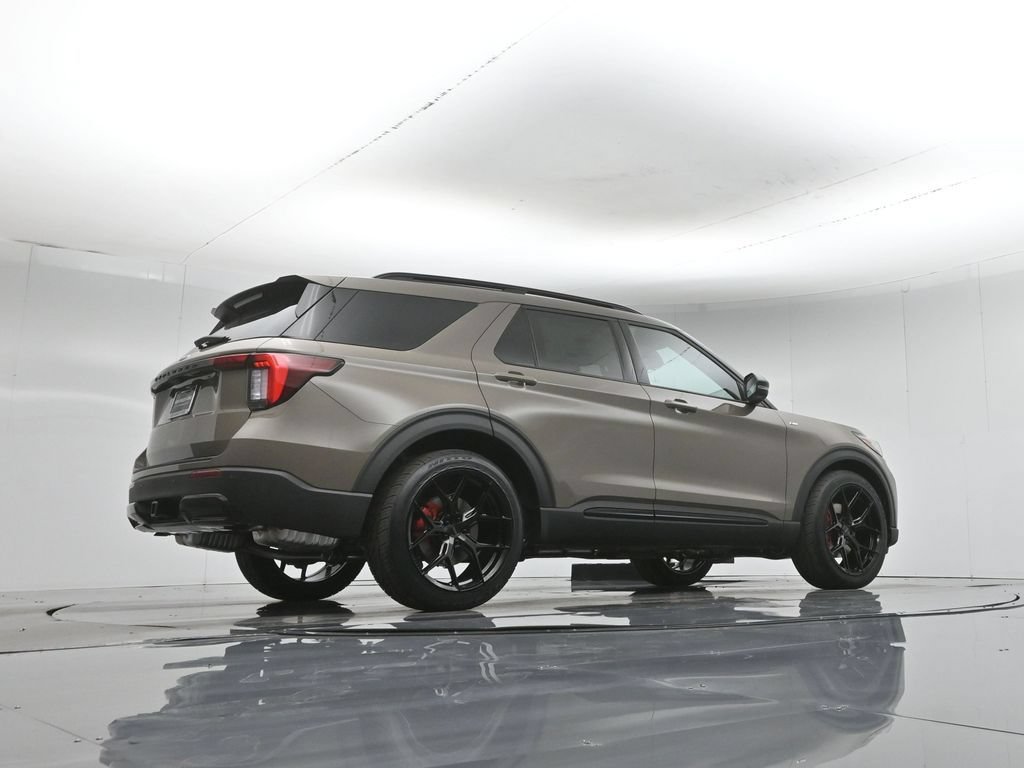 New 2026 Ford Explorer ST-Line w/ ST-Line Street Pack RWD image 48