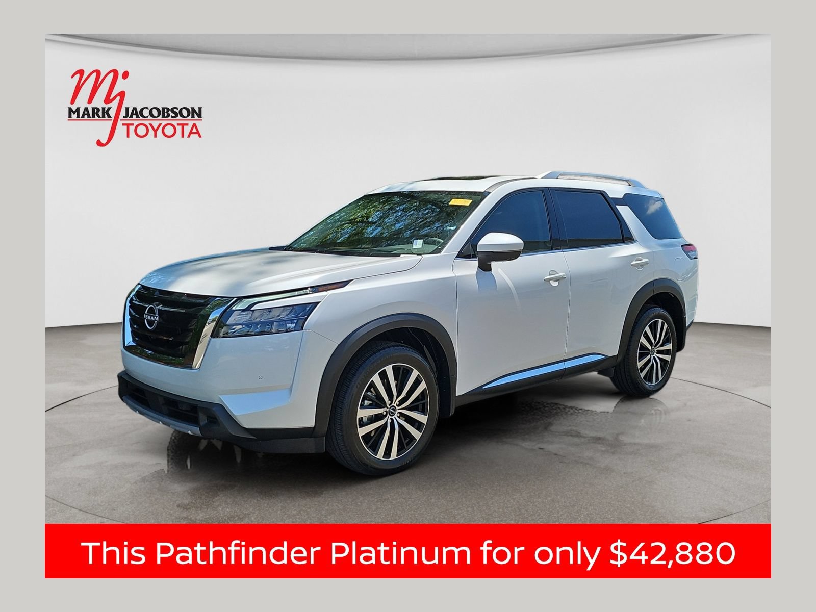 Used 2025 Nissan Pathfinder Platinum w/ Cargo Package