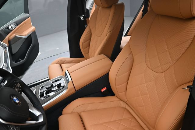 Used 2026 BMW X5 xDrive40i w/ Premium Package AWD/4WD image 14