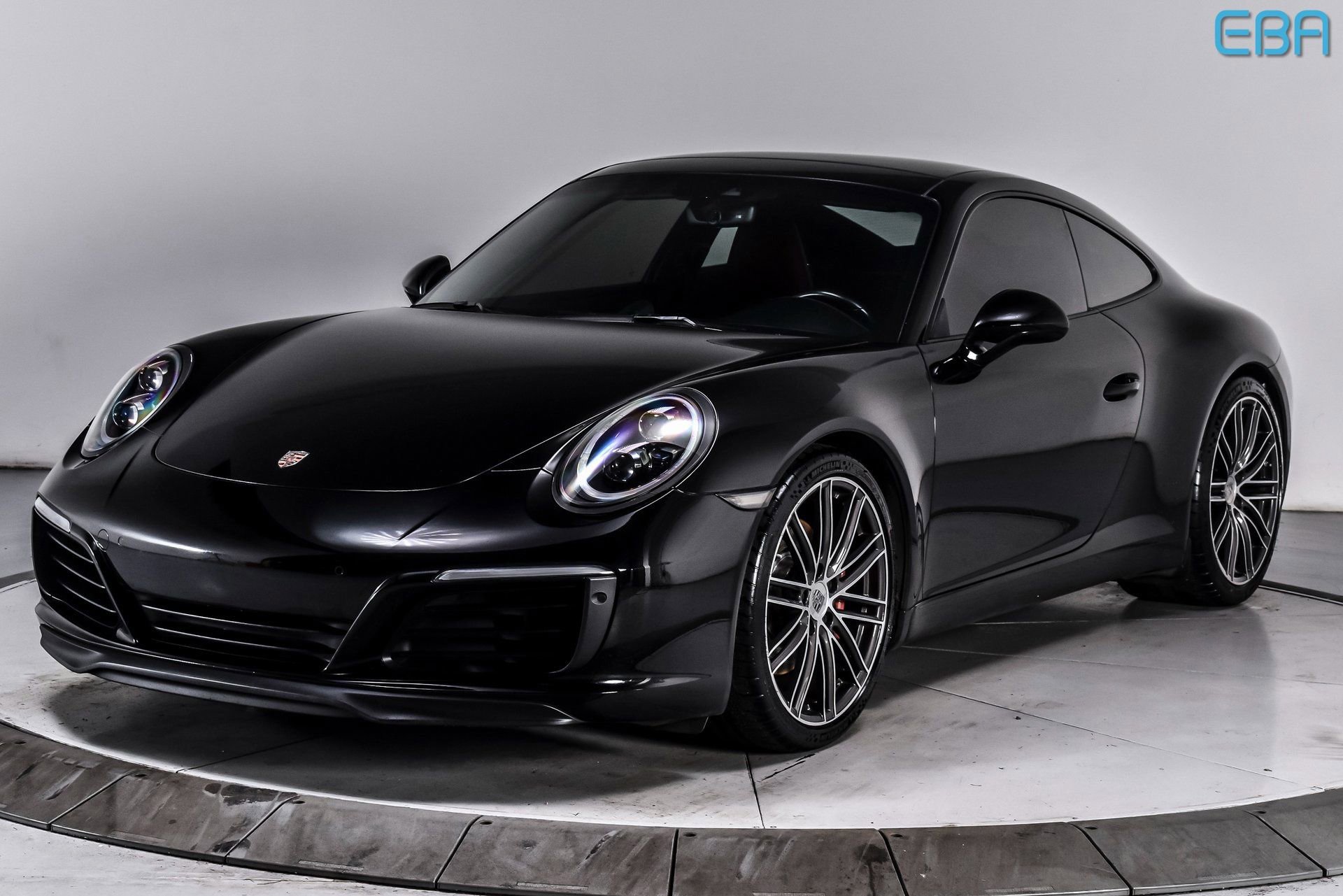 Used 2018 Porsche 911 Carrera S image 2