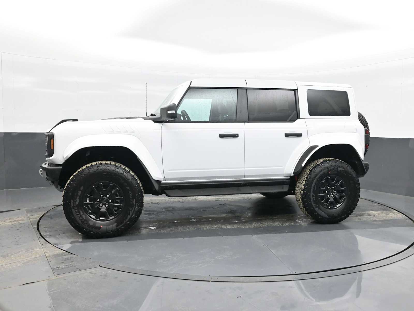 New 2025 Ford Bronco Raptor image 5