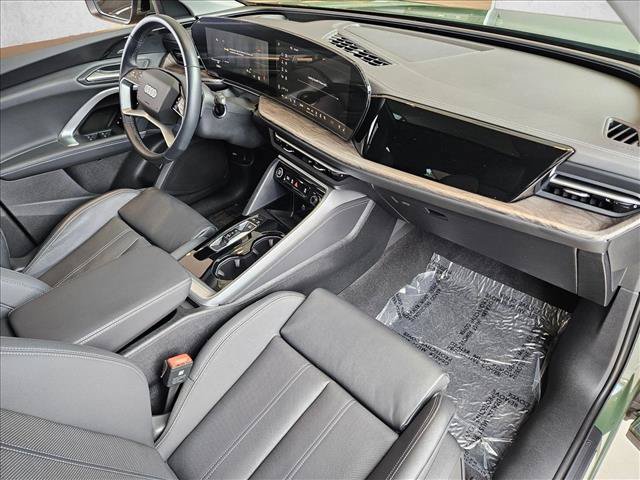 Certified 2025 Audi Q5 Premium w/ Premium Plus AWD/4WD image 26