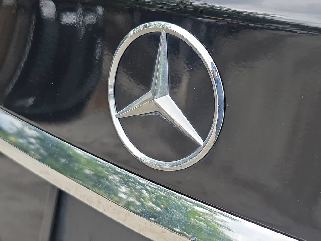 Used 2019 Mercedes-Benz C 300 Sedan w/ AMG Line image 11