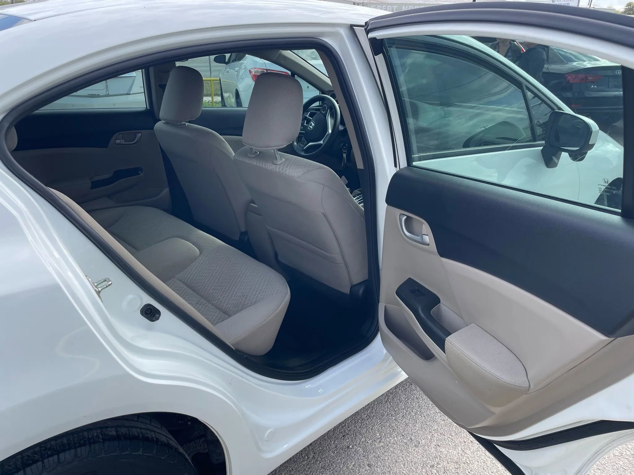 Used 2015 Honda Civic SE image 6