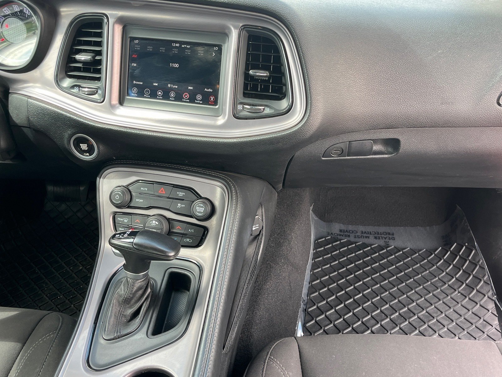 Used 2023 Dodge Challenger SXT RWD image 15