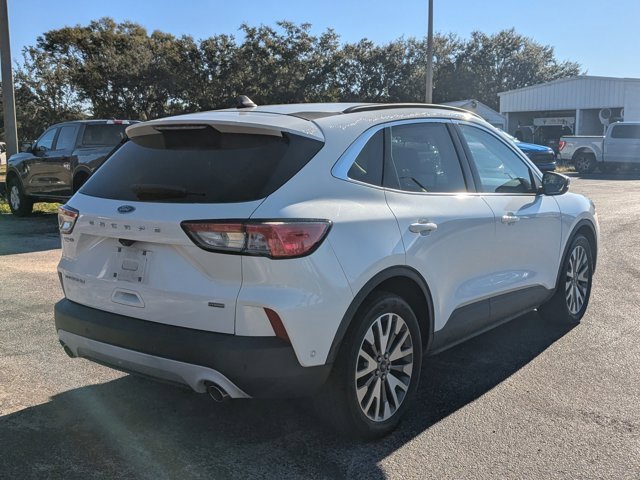 Used 2020 Ford Escape Titanium image 5