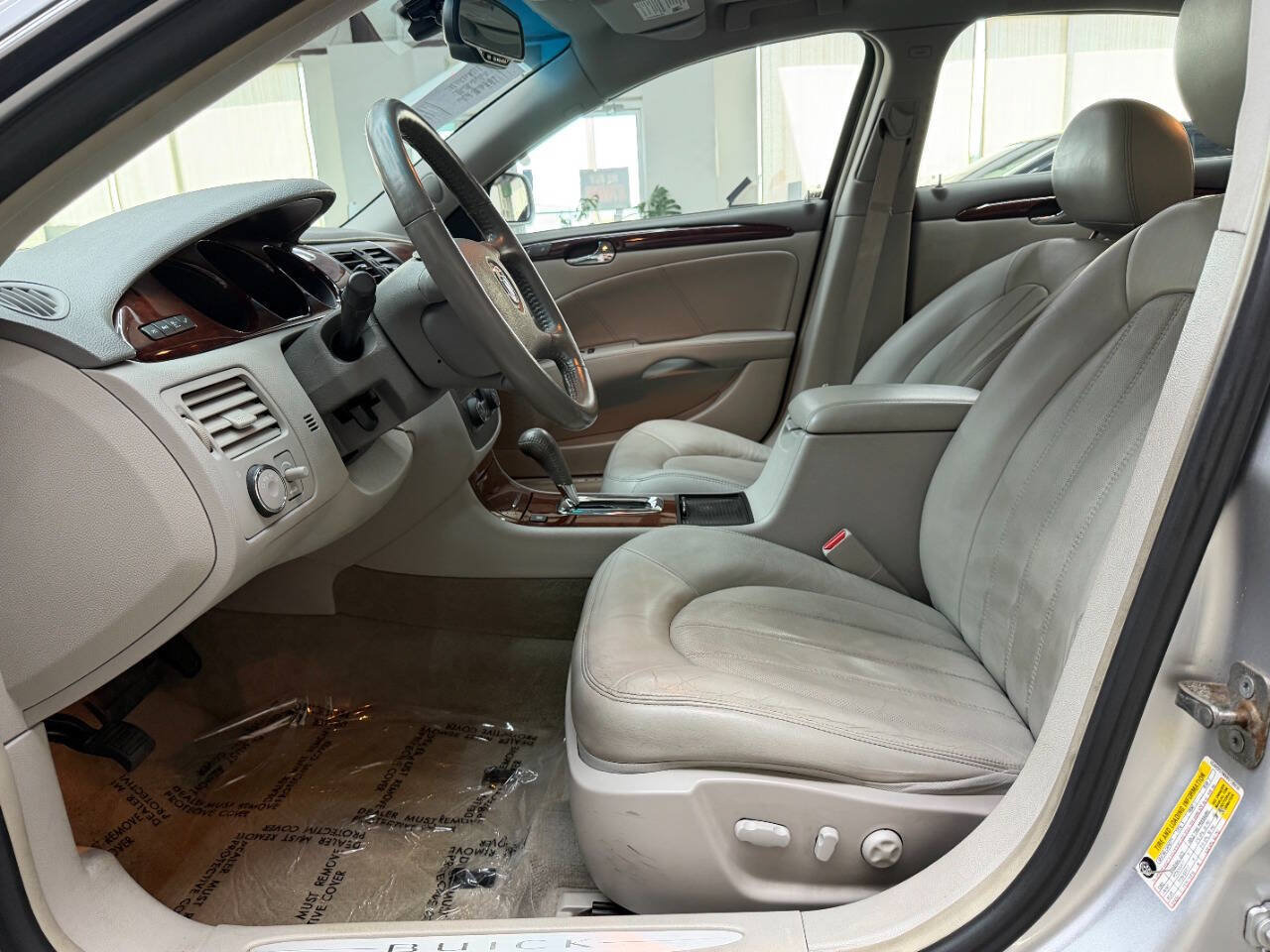 Used 2009 Buick Lucerne CXL w/ Driver Confidence Package FWD image 11