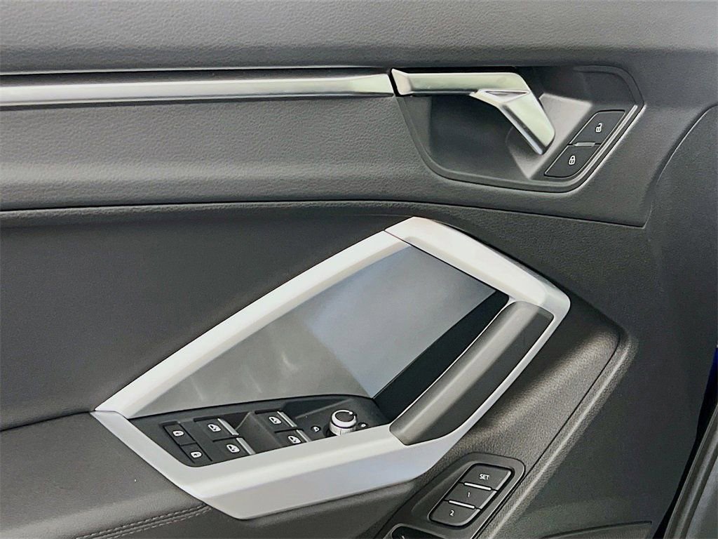 New 2025 Audi Q3 2.0T Premium image 18