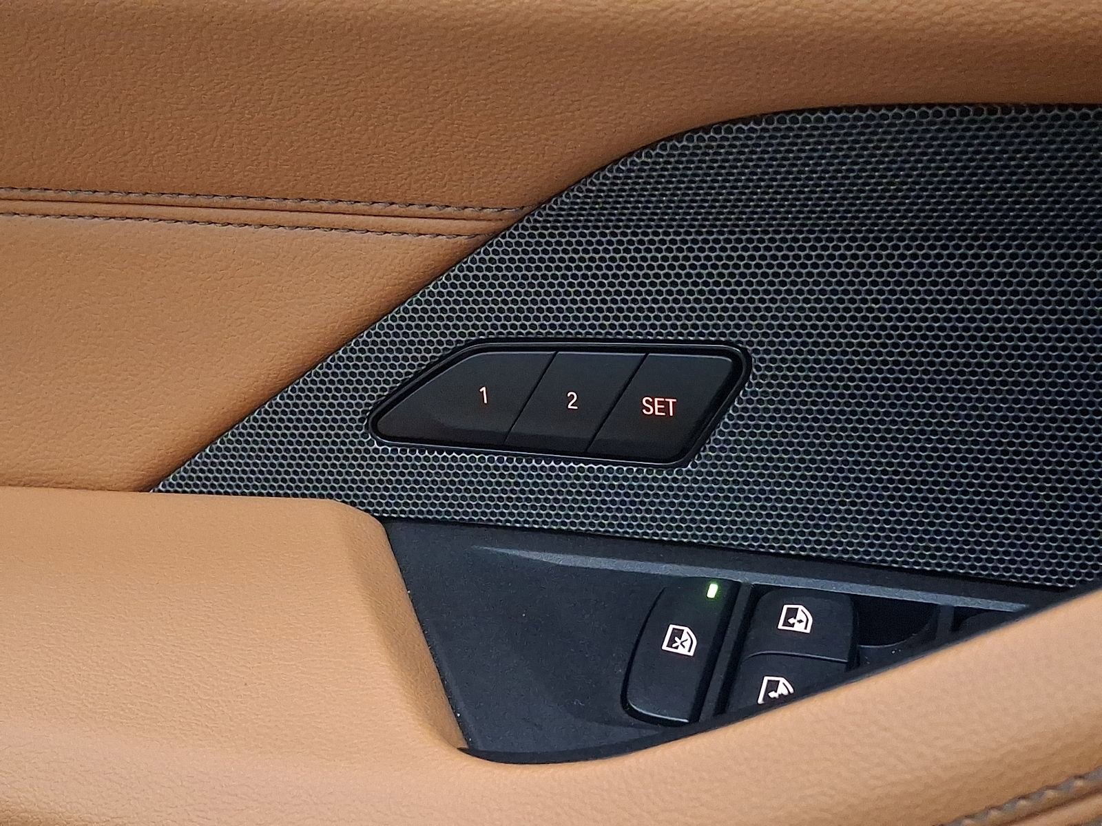 Used 2025 BMW i4 xDrive40i w/ Premium Package image 24