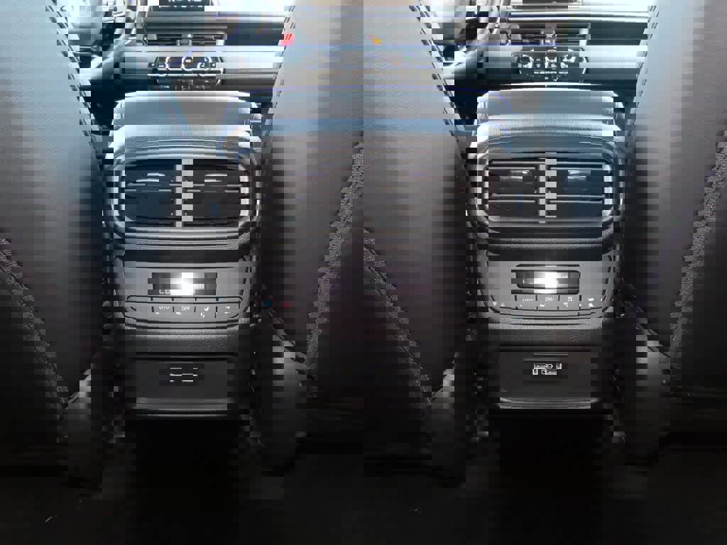 New 2025 Honda Pilot Touring image 25