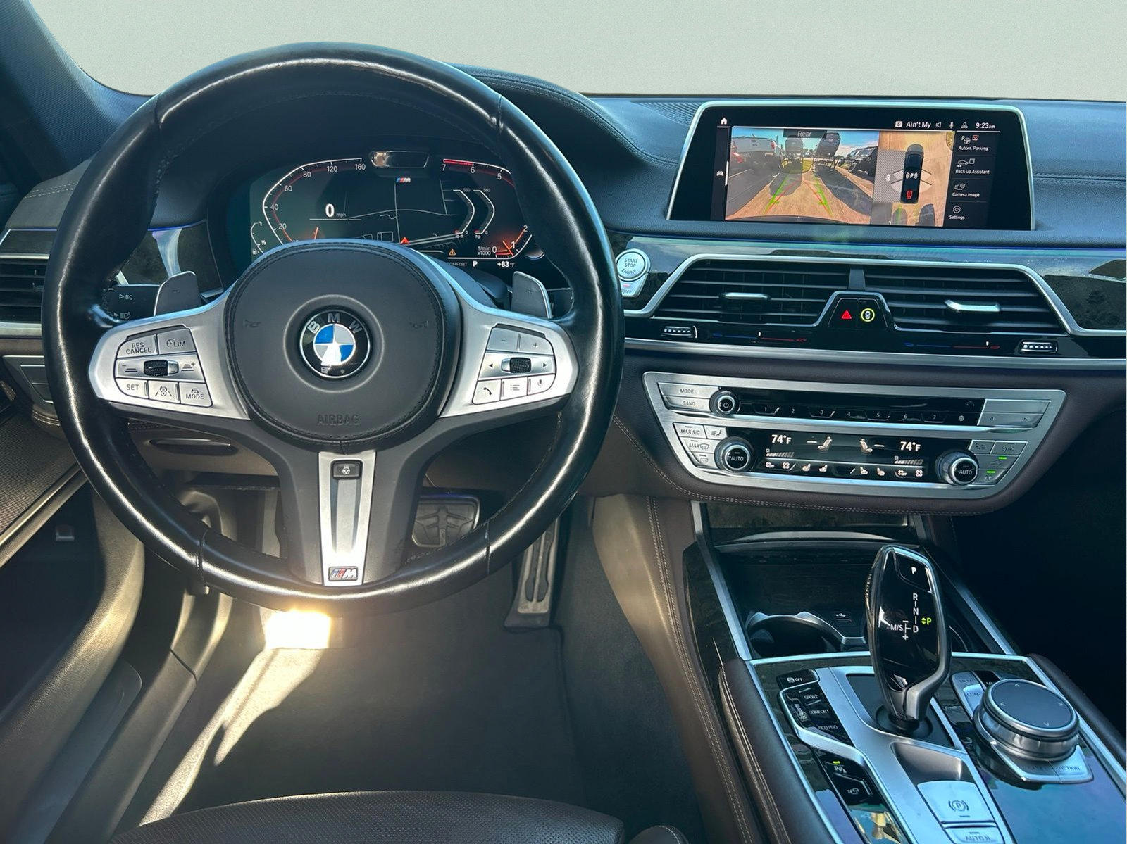 Used 2022 BMW 750i xDrive w/ Autobahn Package AWD/4WD image 23