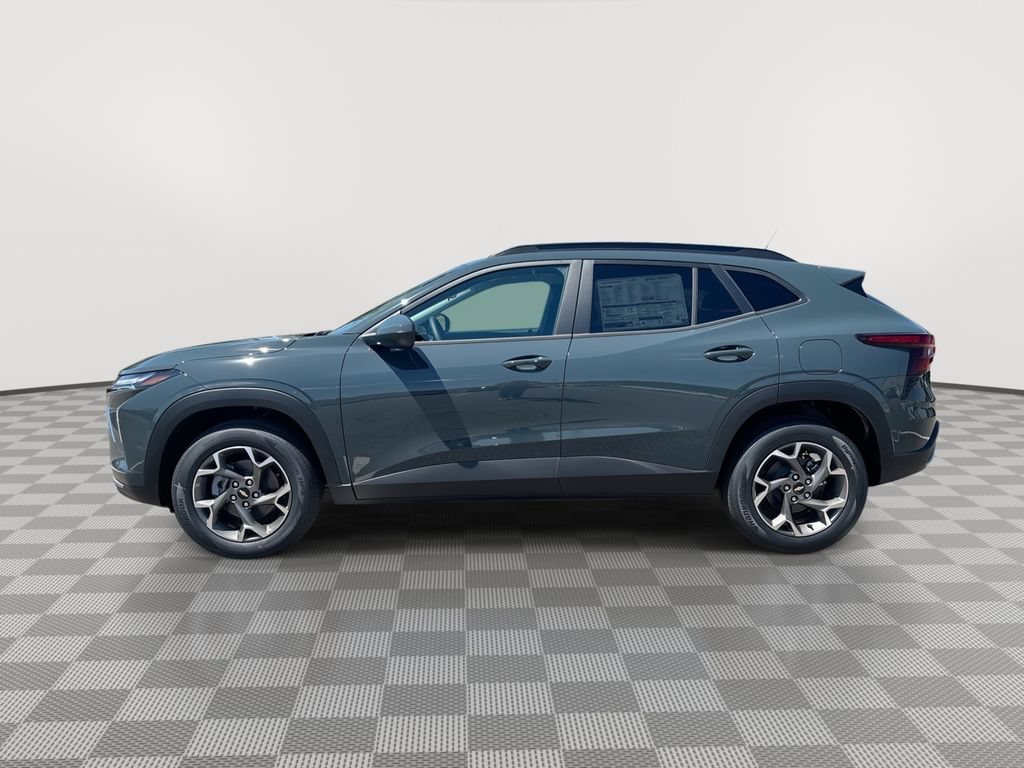 New 2026 Chevrolet Trax LT w/ Driver Confidence Package FWD image 5