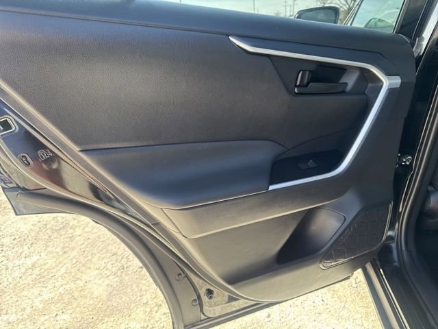 Used 2025 Toyota RAV4 LE image 21