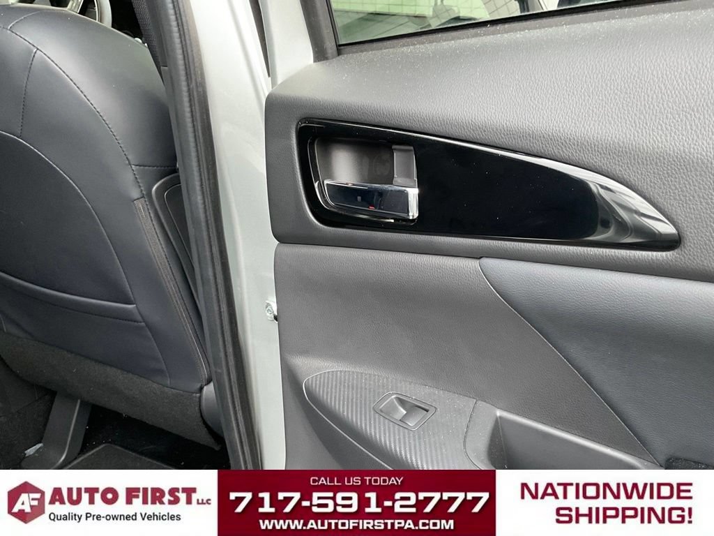 Used 2025 Mitsubishi Eclipse Cross AWD image 11